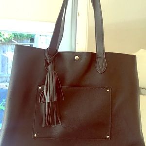 Large newer tote bag